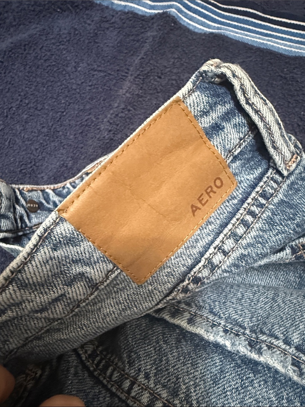 Aeropostale Low Rise Baggy Light Blue Straight Leg Jeans size 00 Short - Picture 5 of 16